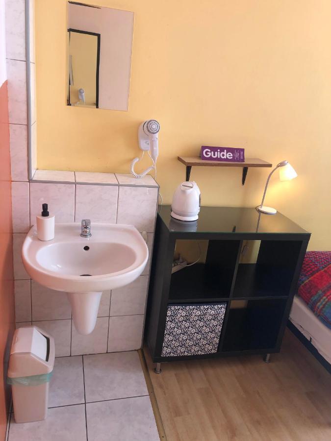 U Szermierzy Hostel Wroclaw Ngoại thất bức ảnh