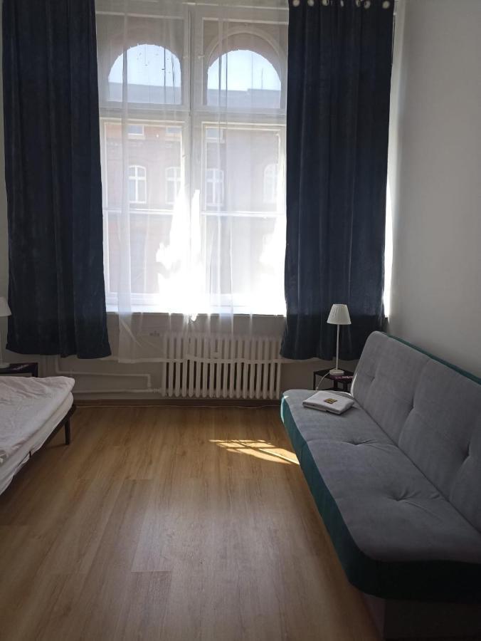 U Szermierzy Hostel Wroclaw Ngoại thất bức ảnh