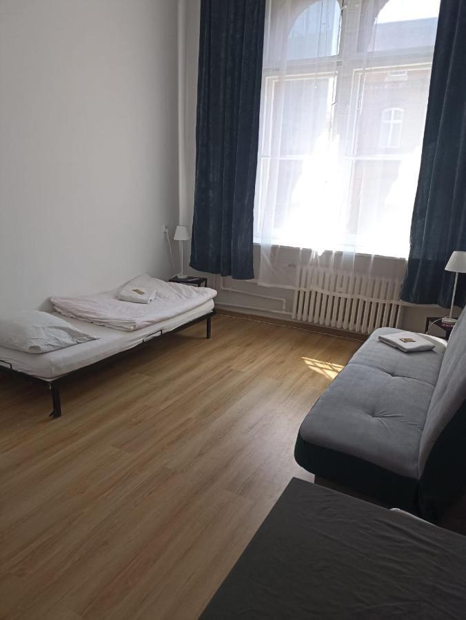 U Szermierzy Hostel Wroclaw Ngoại thất bức ảnh