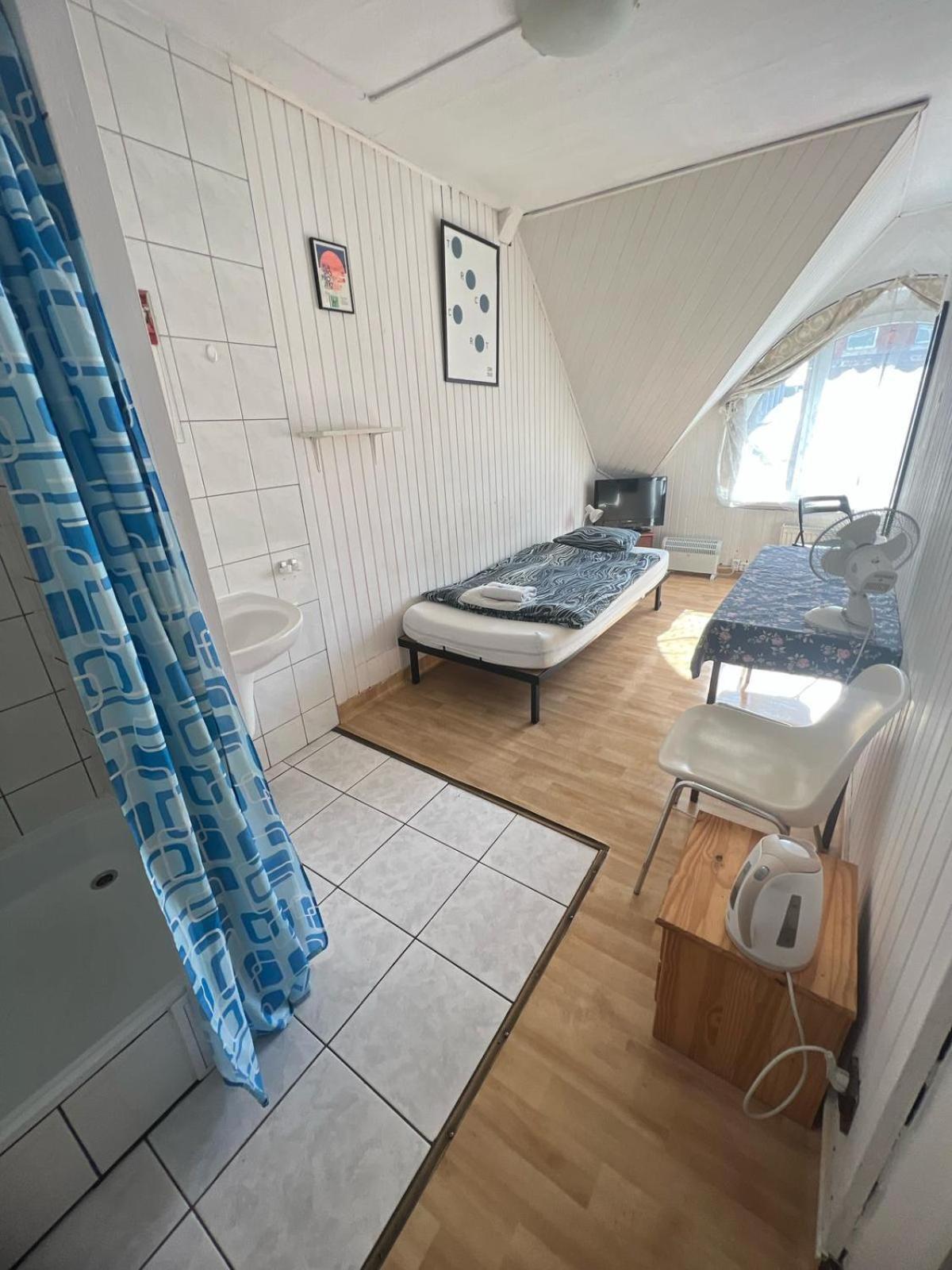 U Szermierzy Hostel Wroclaw Ngoại thất bức ảnh