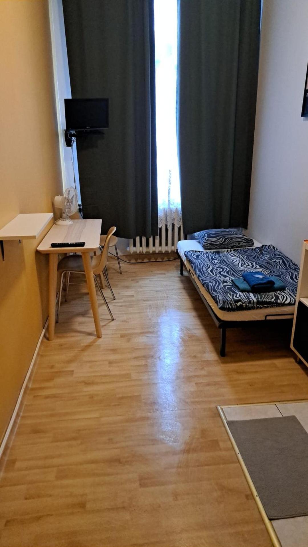 U Szermierzy Hostel Wroclaw Ngoại thất bức ảnh