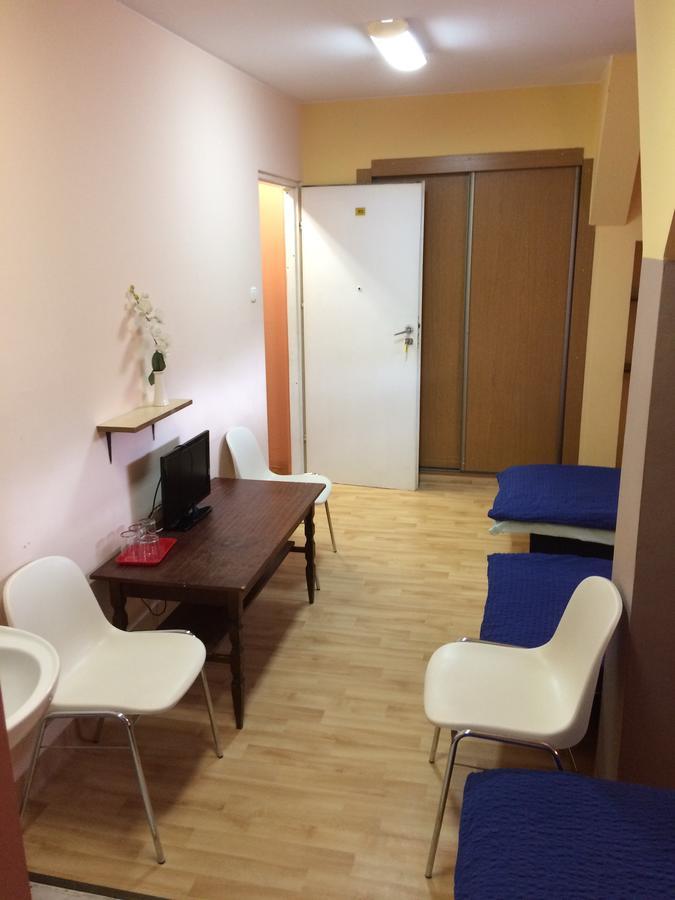 U Szermierzy Hostel Wroclaw Ngoại thất bức ảnh