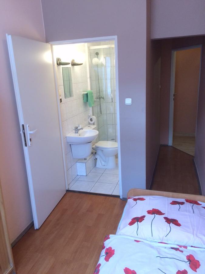 U Szermierzy Hostel Wroclaw Ngoại thất bức ảnh