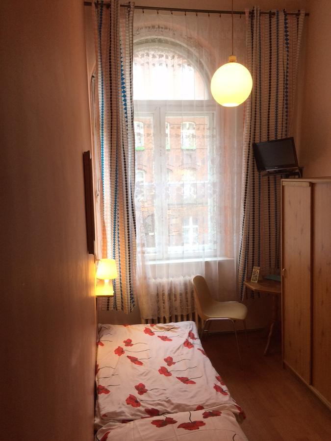 U Szermierzy Hostel Wroclaw Ngoại thất bức ảnh